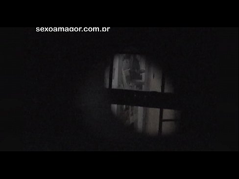 ❤️ 金发女郎被隐藏在空心砖后面的邻居偷窥者偷偷录影 ❌ Quality sex❌️❤